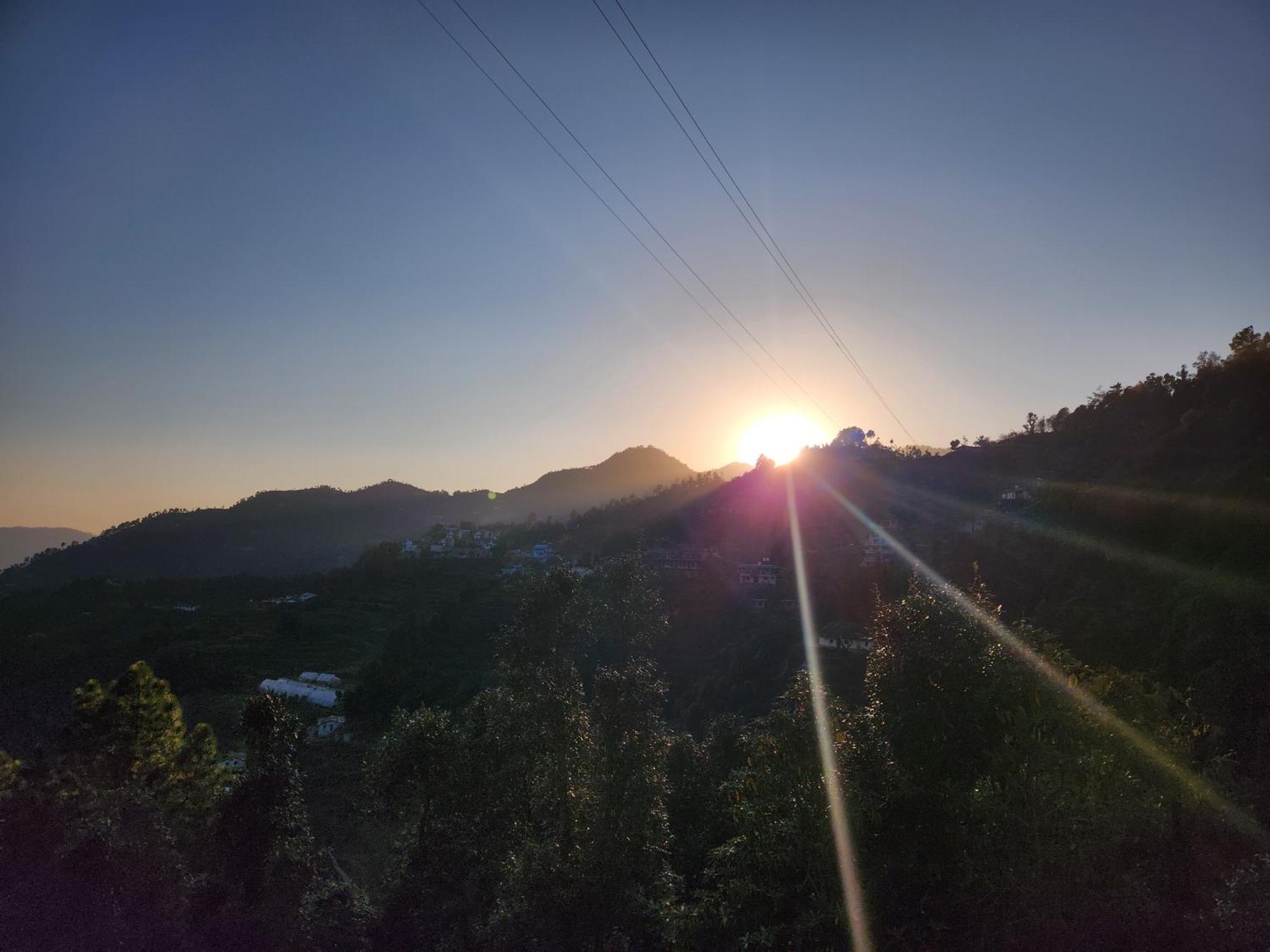 Mountain Golden Ray Apartamento Mukteshwar Exterior foto